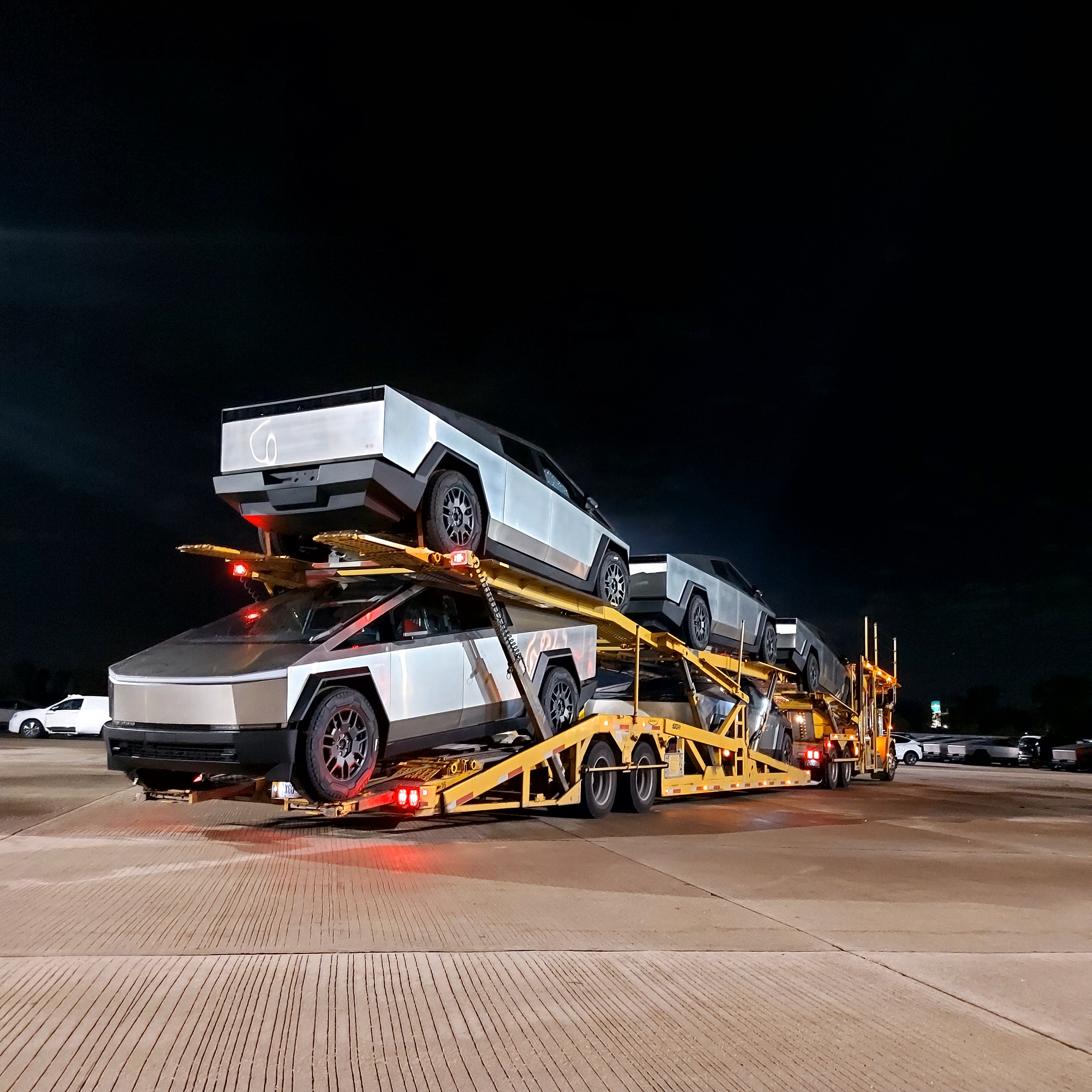 Abrams Auto Transport Tesla CyberTruck